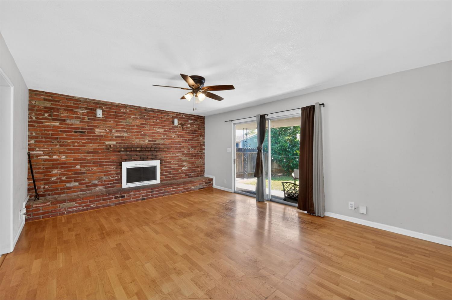 3144 E Santa Ana Ave, Fresno, CA 93726