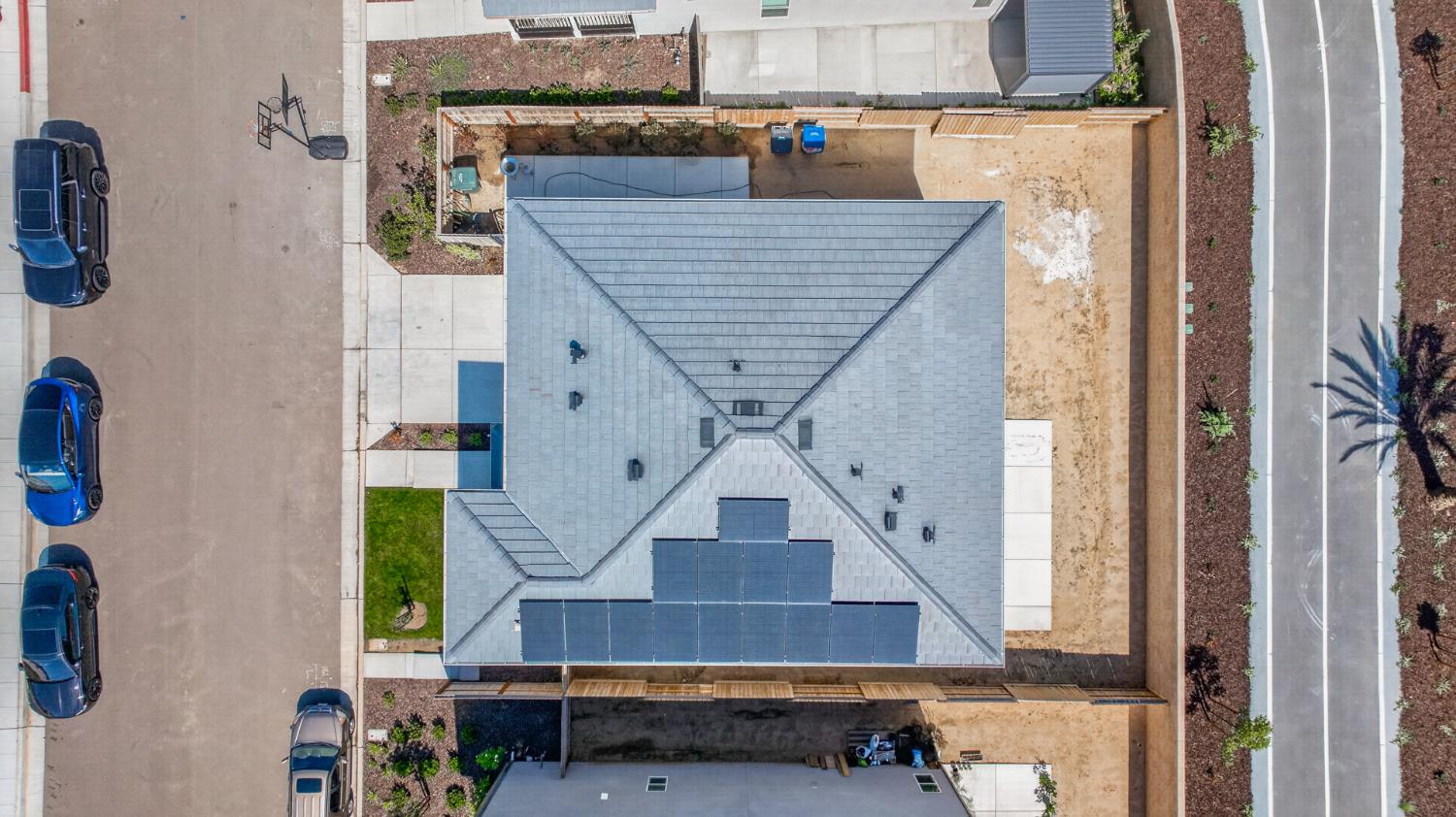 11382 N La Brisa Dr, Fresno, CA 93730