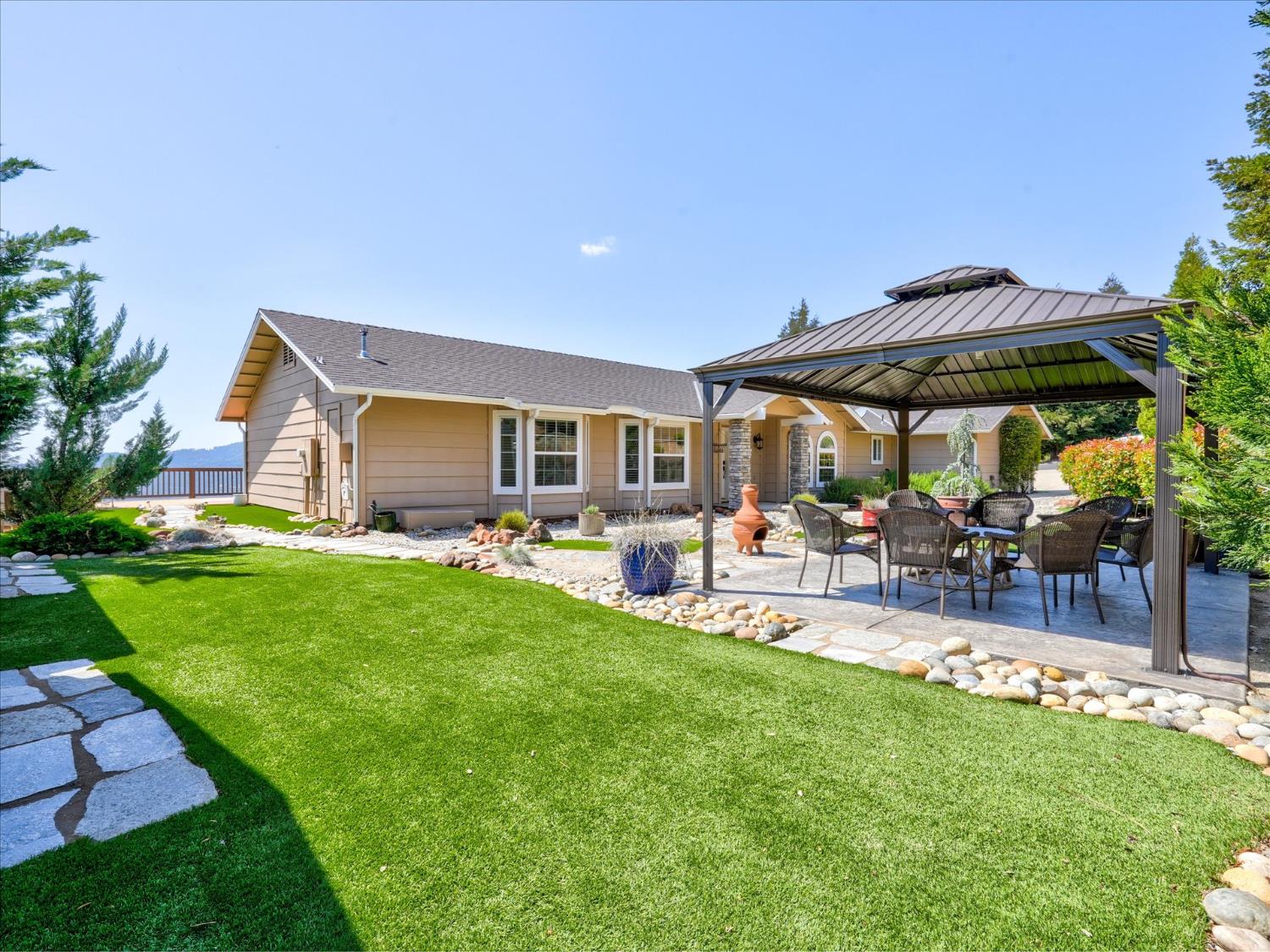 39380 Suncrest Ct, Oakhurst, CA 93644