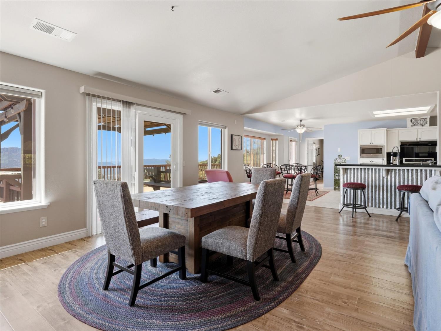 39380 Suncrest Ct, Oakhurst, CA 93644