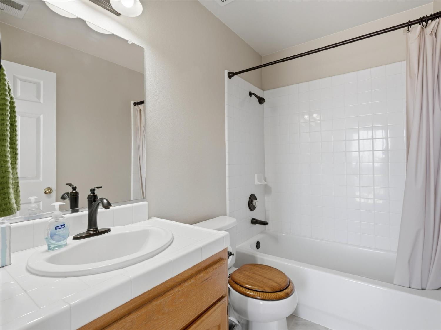 39380 Suncrest Ct, Oakhurst, CA 93644