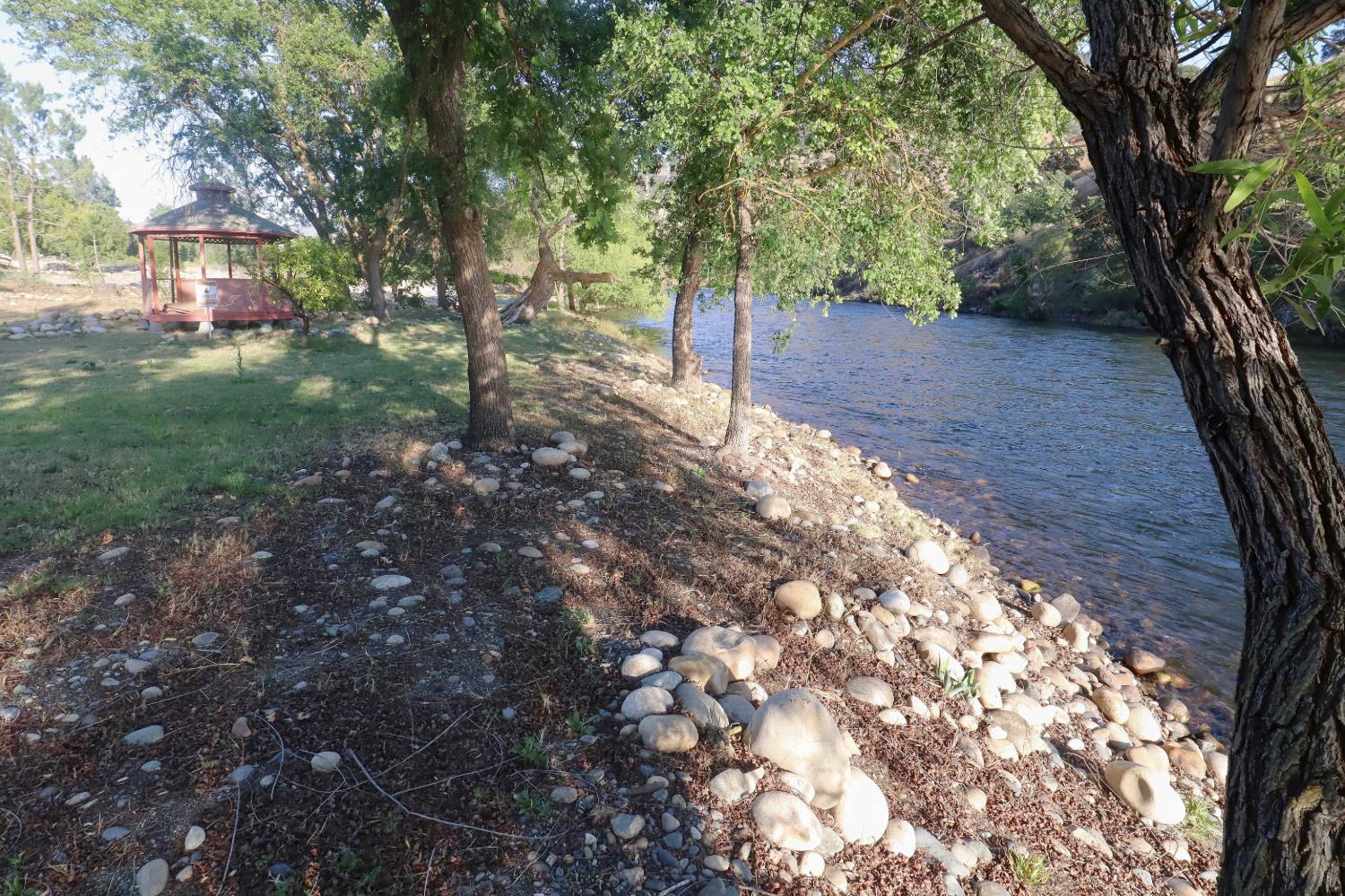 25433 E Trimmer Springs Rd #13, Sanger, CA 93657