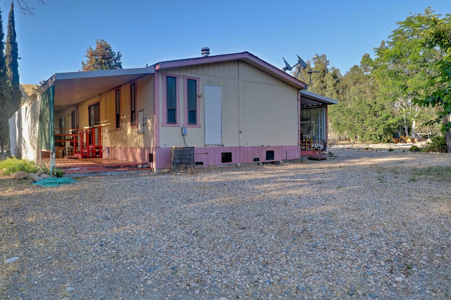 25433 E Trimmer Springs Rd #13, Sanger, CA 93657