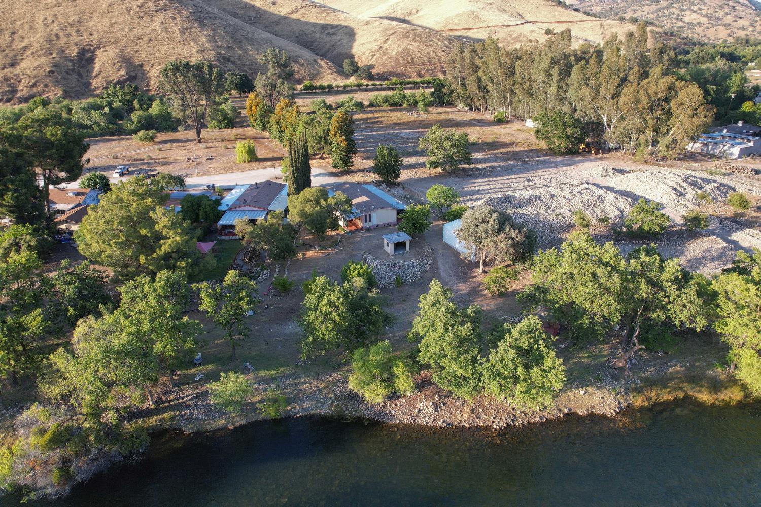 25433 E Trimmer Springs Rd #13, Sanger, CA 93657
