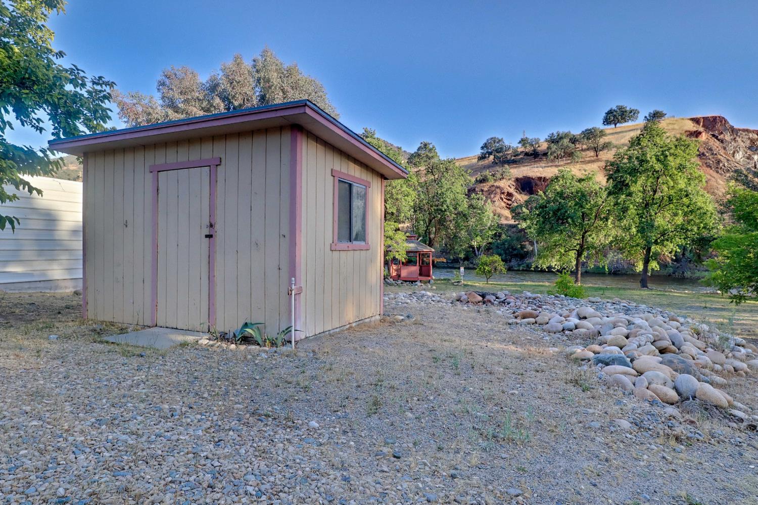 25433 E Trimmer Springs Rd #13, Sanger, CA 93657