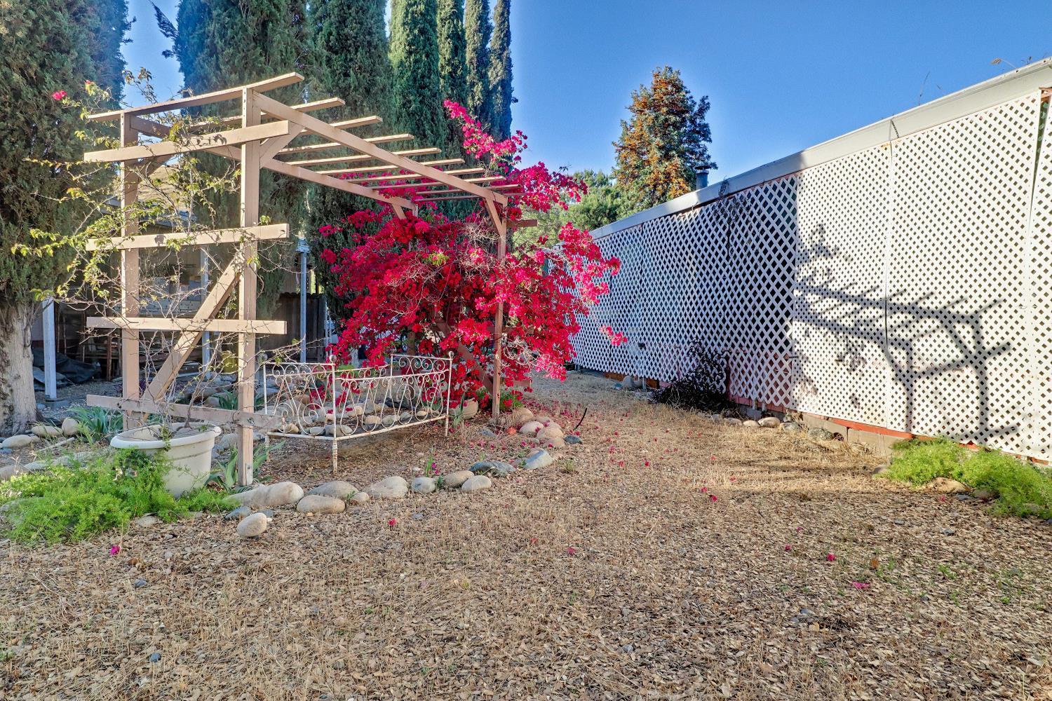 25433 E Trimmer Springs Rd #13, Sanger, CA 93657