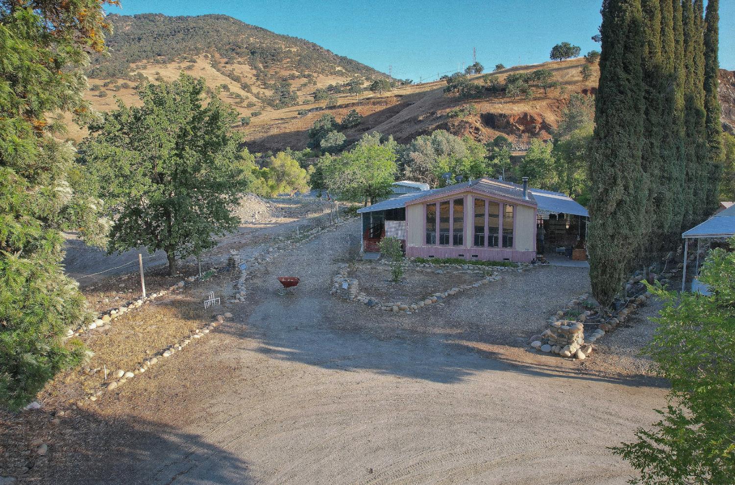 25433 E Trimmer Springs Rd #13, Sanger, CA 93657