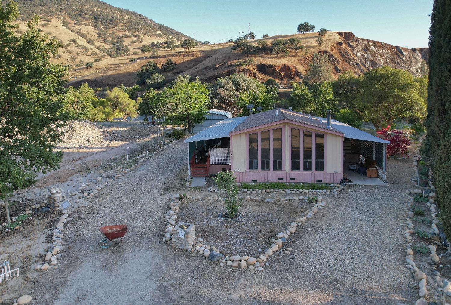 25433 E Trimmer Springs Rd #13, Sanger, CA 93657