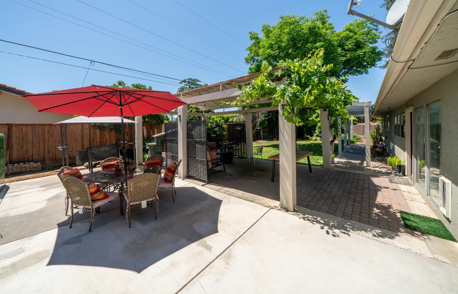 1745 W San Madele Ave, Fresno, CA 93711