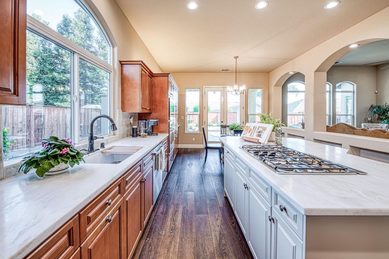 2820 Serena Ave, Clovis, CA 93619