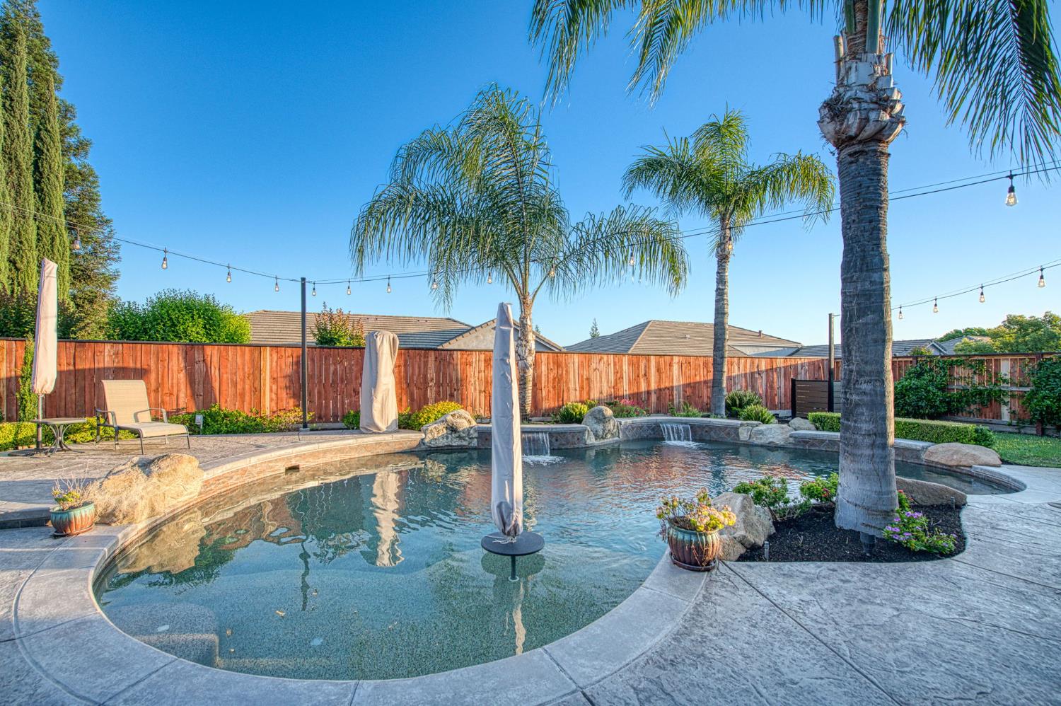 2820 Serena Ave, Clovis, CA 93619