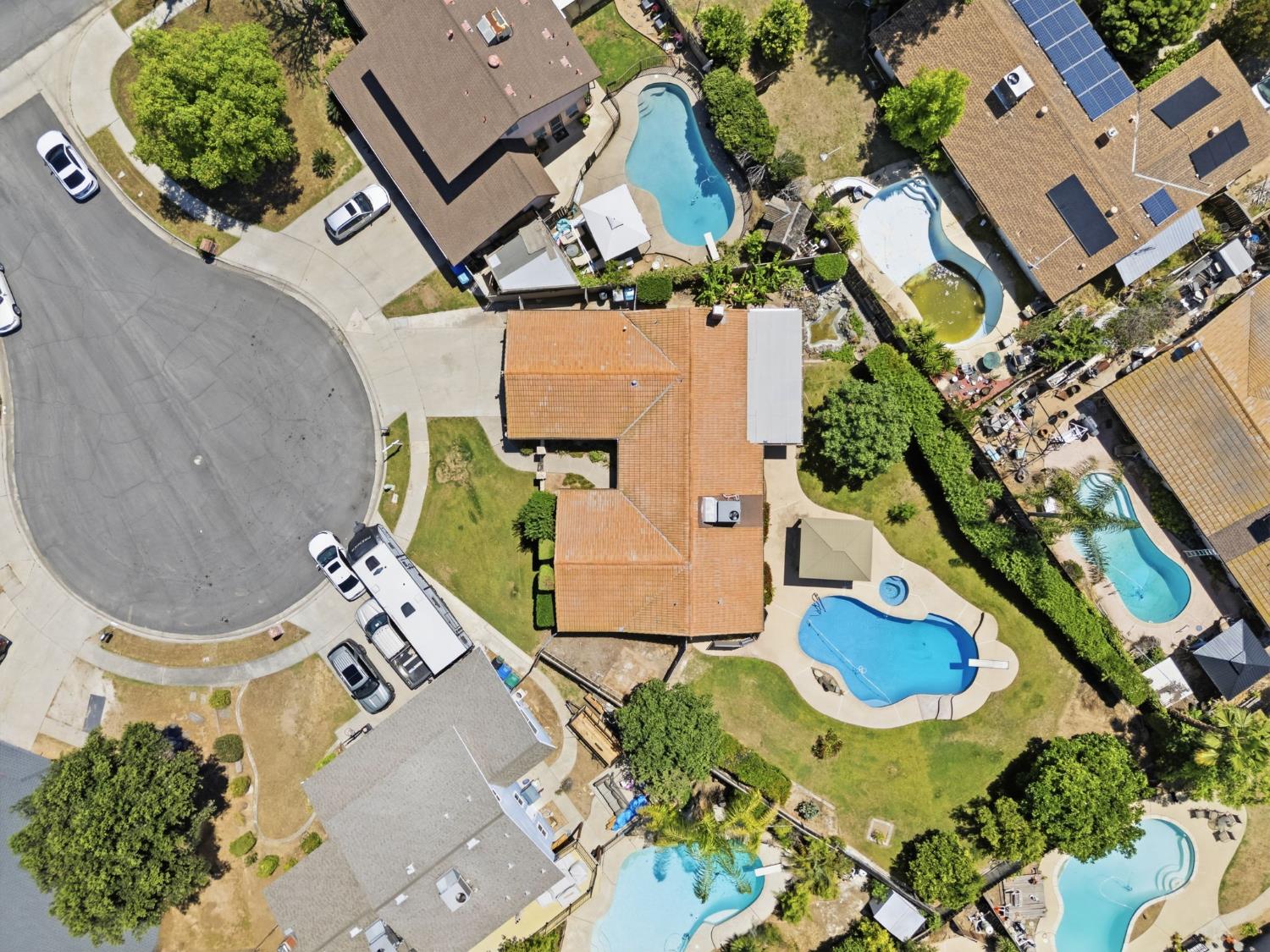 343 N Orangewood Ave, Fresno, CA 93727