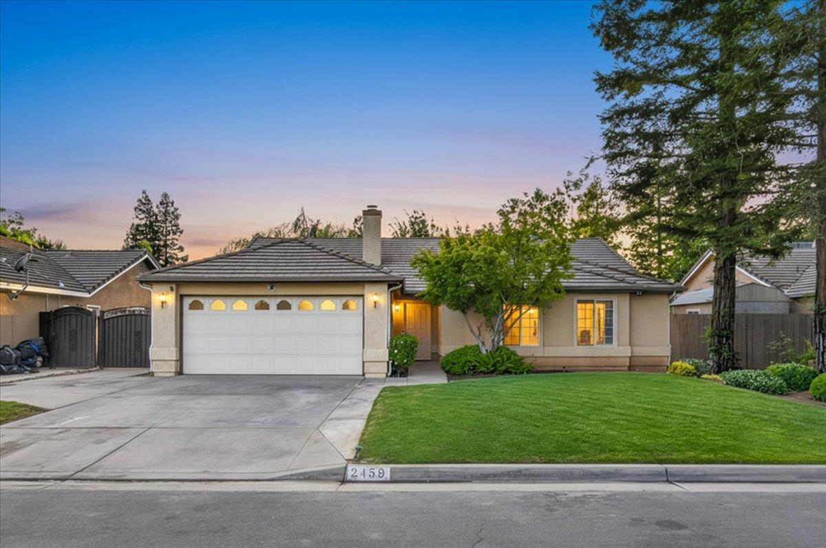 2459 N Bendel Ave, Fresno, CA 93722