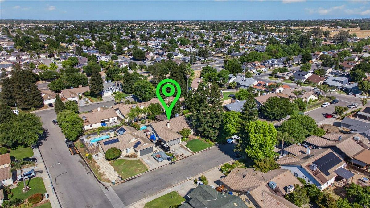 2459 N Bendel Ave, Fresno, CA 93722