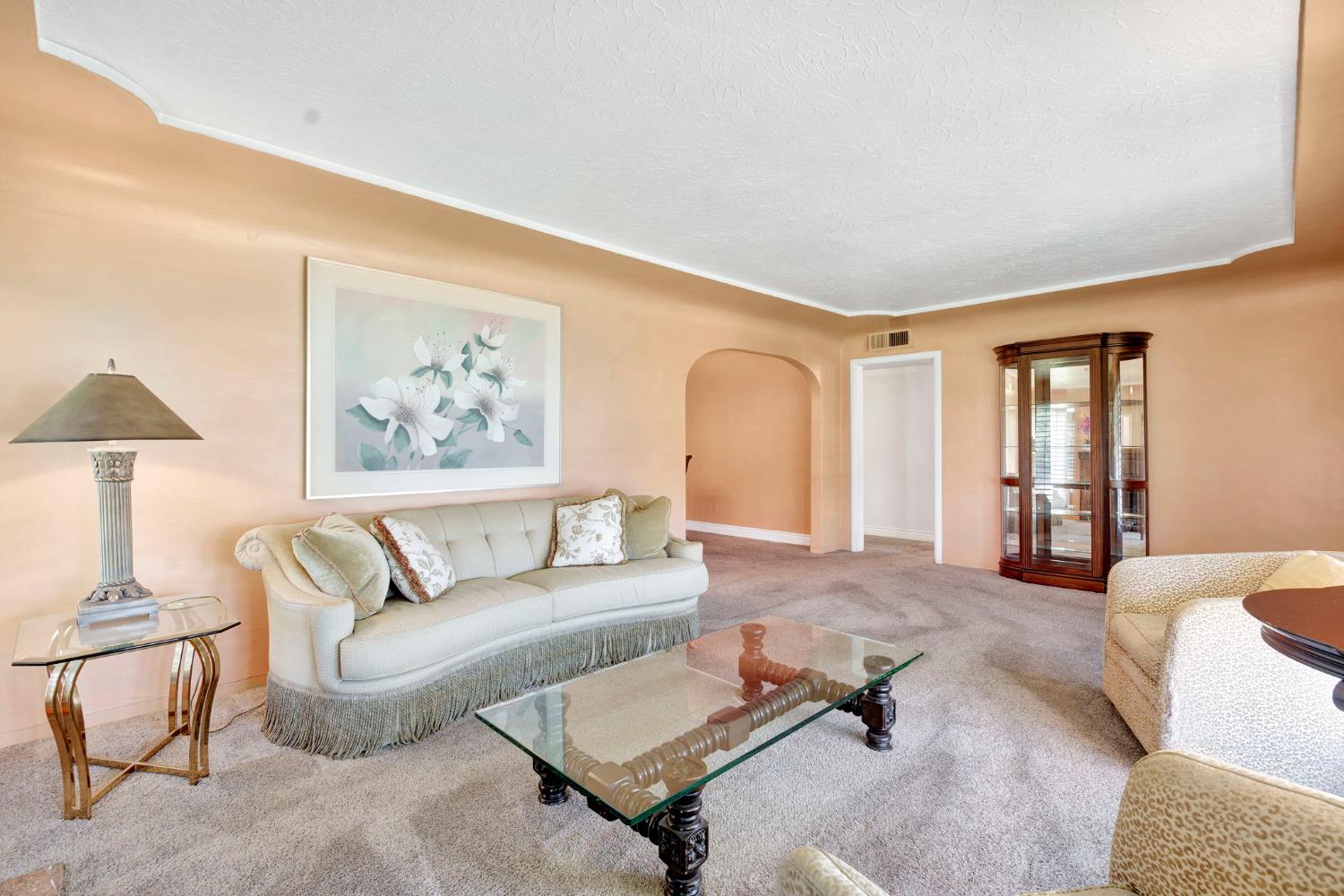 200 Lyons St, Madera, CA 93638