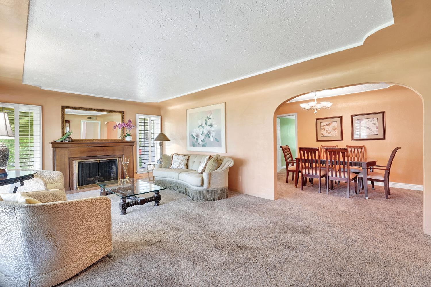 200 Lyons St, Madera, CA 93638