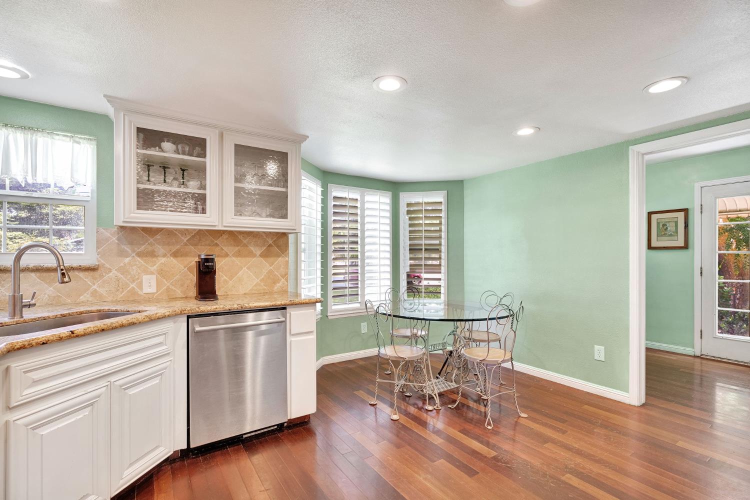 200 Lyons St, Madera, CA 93638