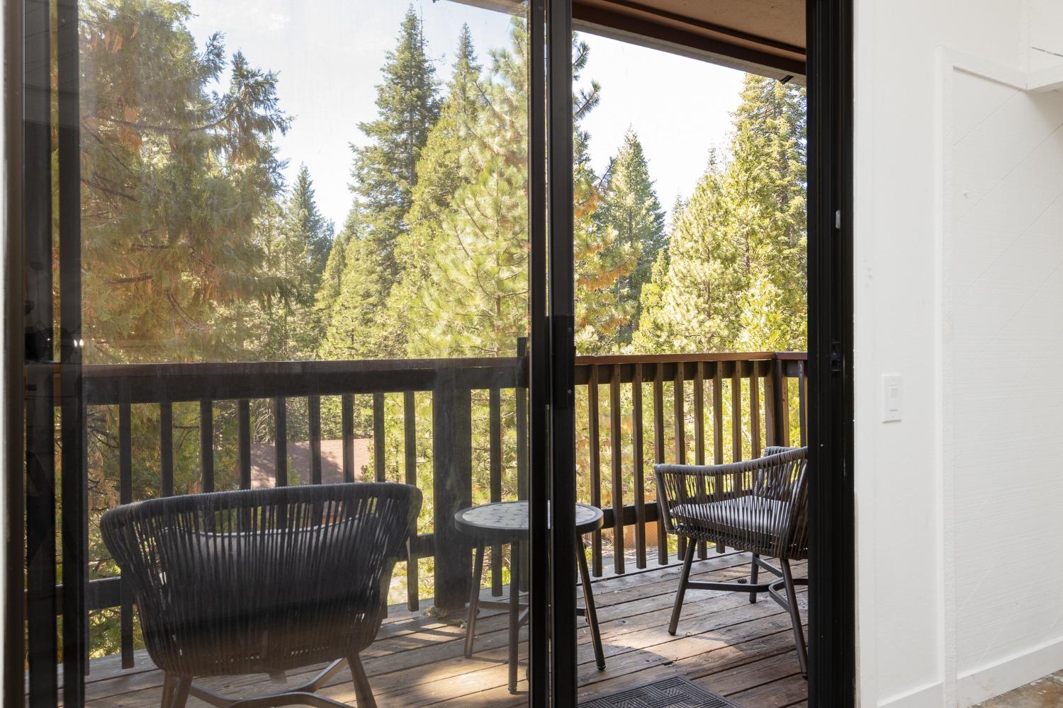 40922 Mill Run Ln, Shaver Lake, CA 93664