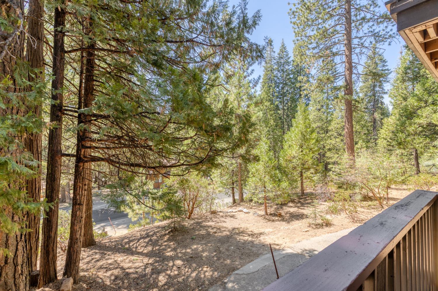 40922 Mill Run Ln, Shaver Lake, CA 93664
