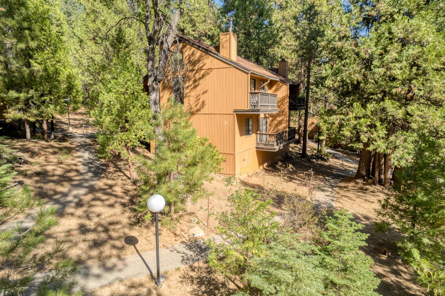 40922 Mill Run Ln, Shaver Lake, CA 93664