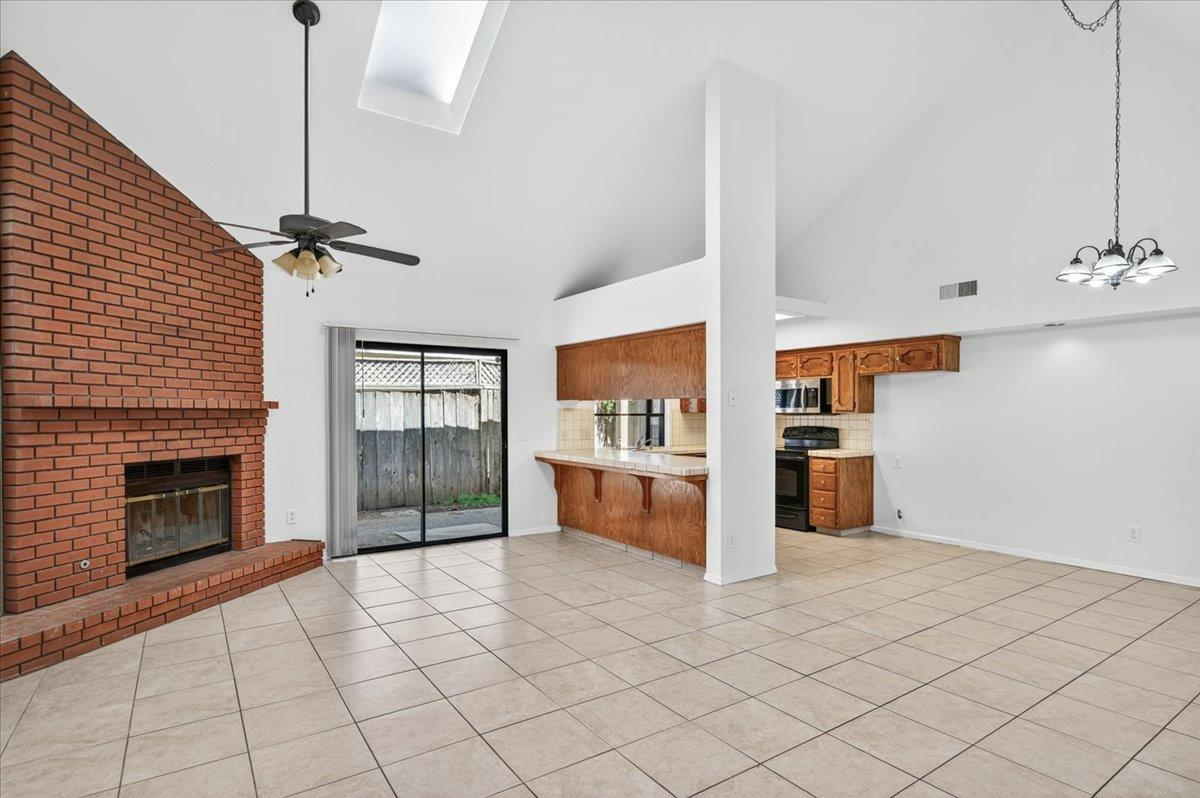 7062 N Teilman Ave, Fresno, CA 93711