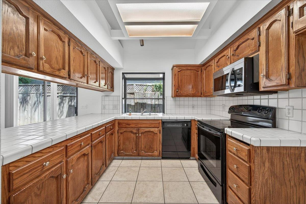 7062 N Teilman Ave, Fresno, CA 93711