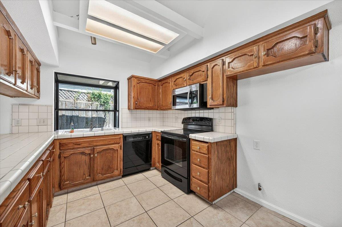 7062 N Teilman Ave, Fresno, CA 93711
