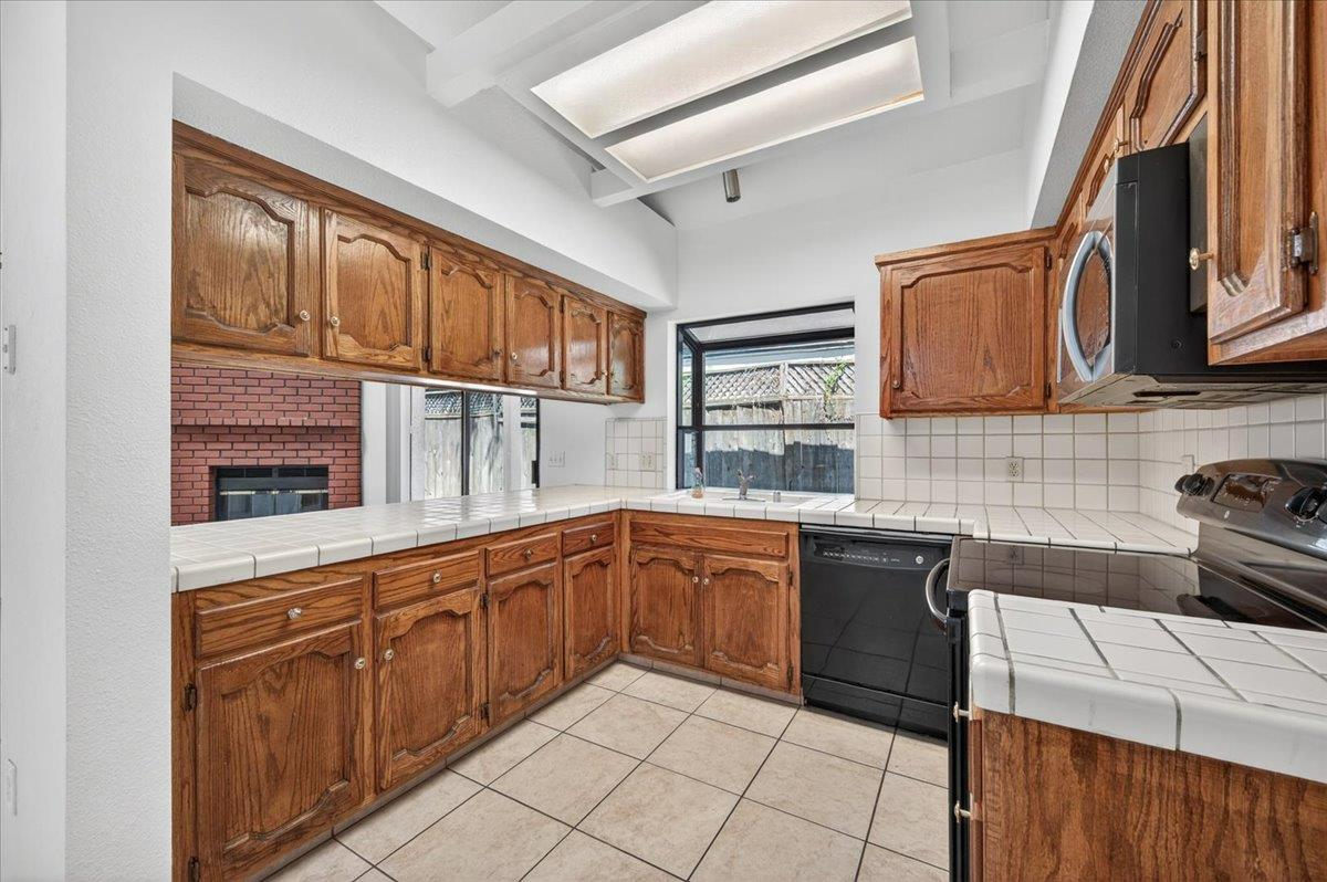 7062 N Teilman Ave, Fresno, CA 93711