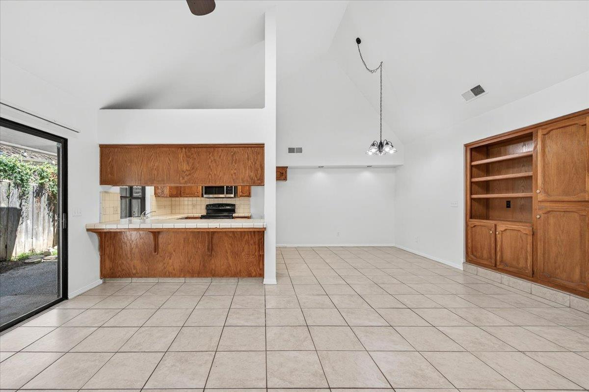 7062 N Teilman Ave, Fresno, CA 93711