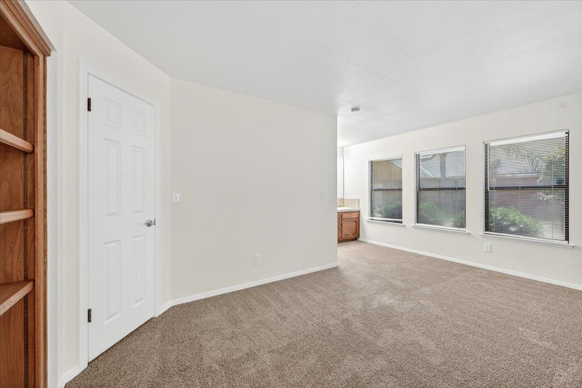 7062 N Teilman Ave, Fresno, CA 93711