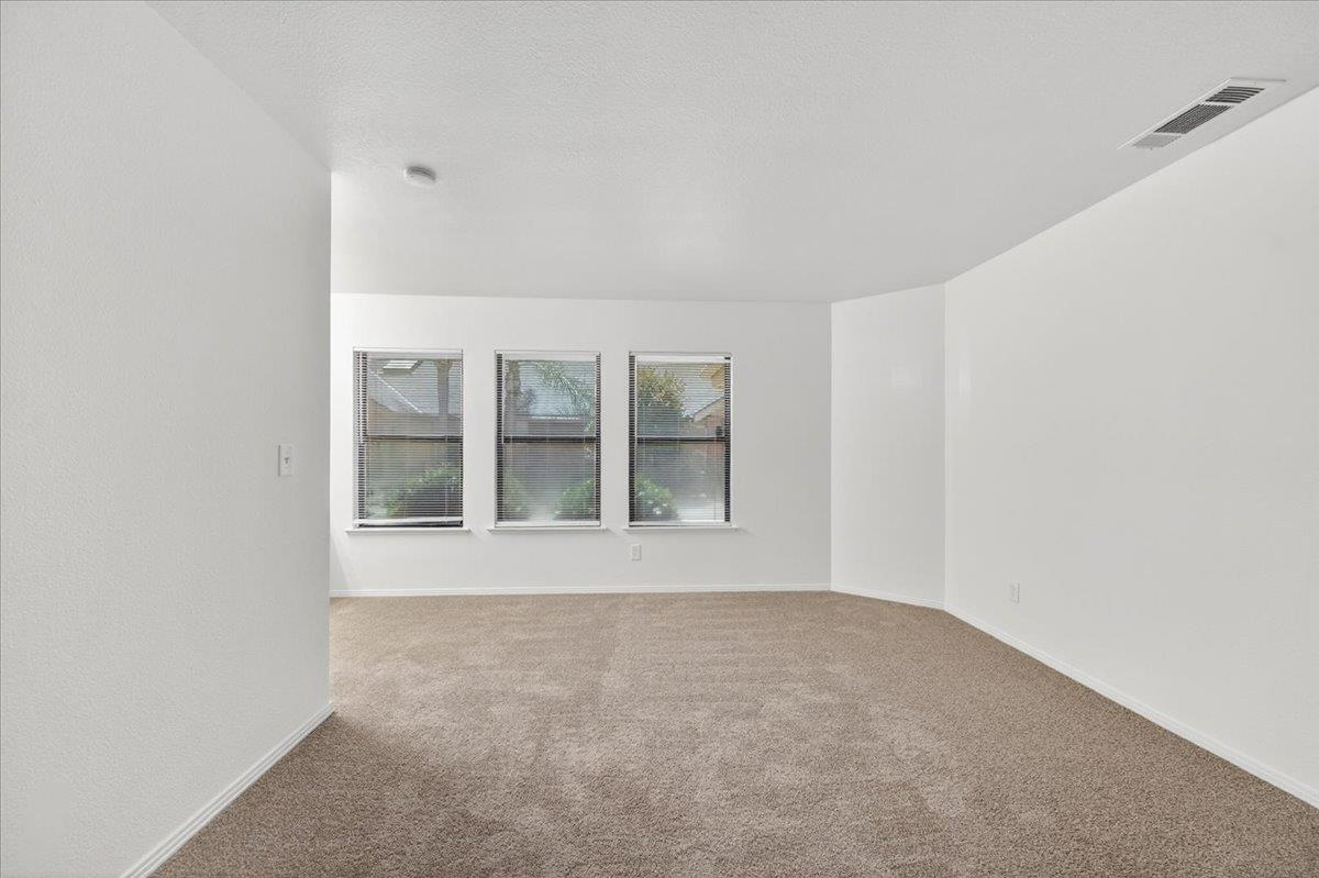 7062 N Teilman Ave, Fresno, CA 93711