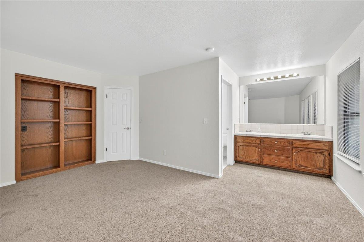 7062 N Teilman Ave, Fresno, CA 93711