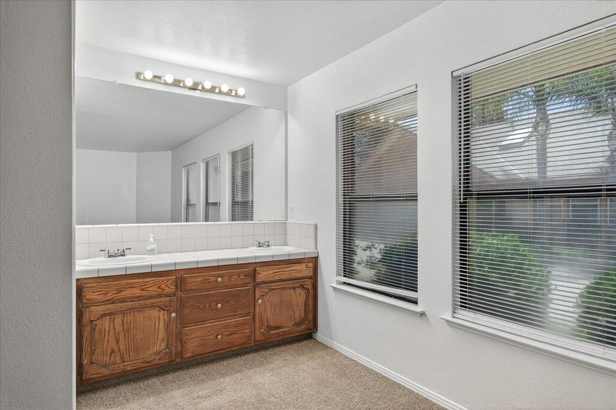 7062 N Teilman Ave, Fresno, CA 93711