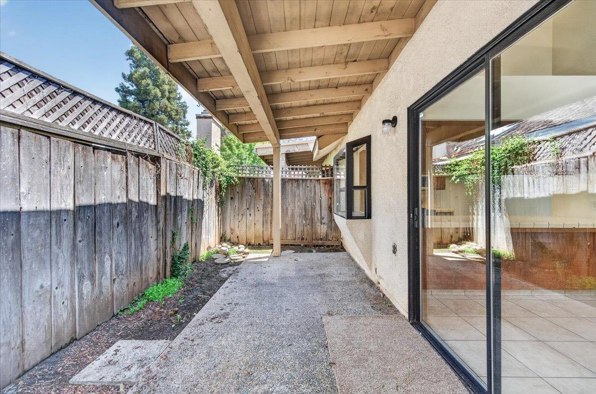 7062 N Teilman Ave, Fresno, CA 93711