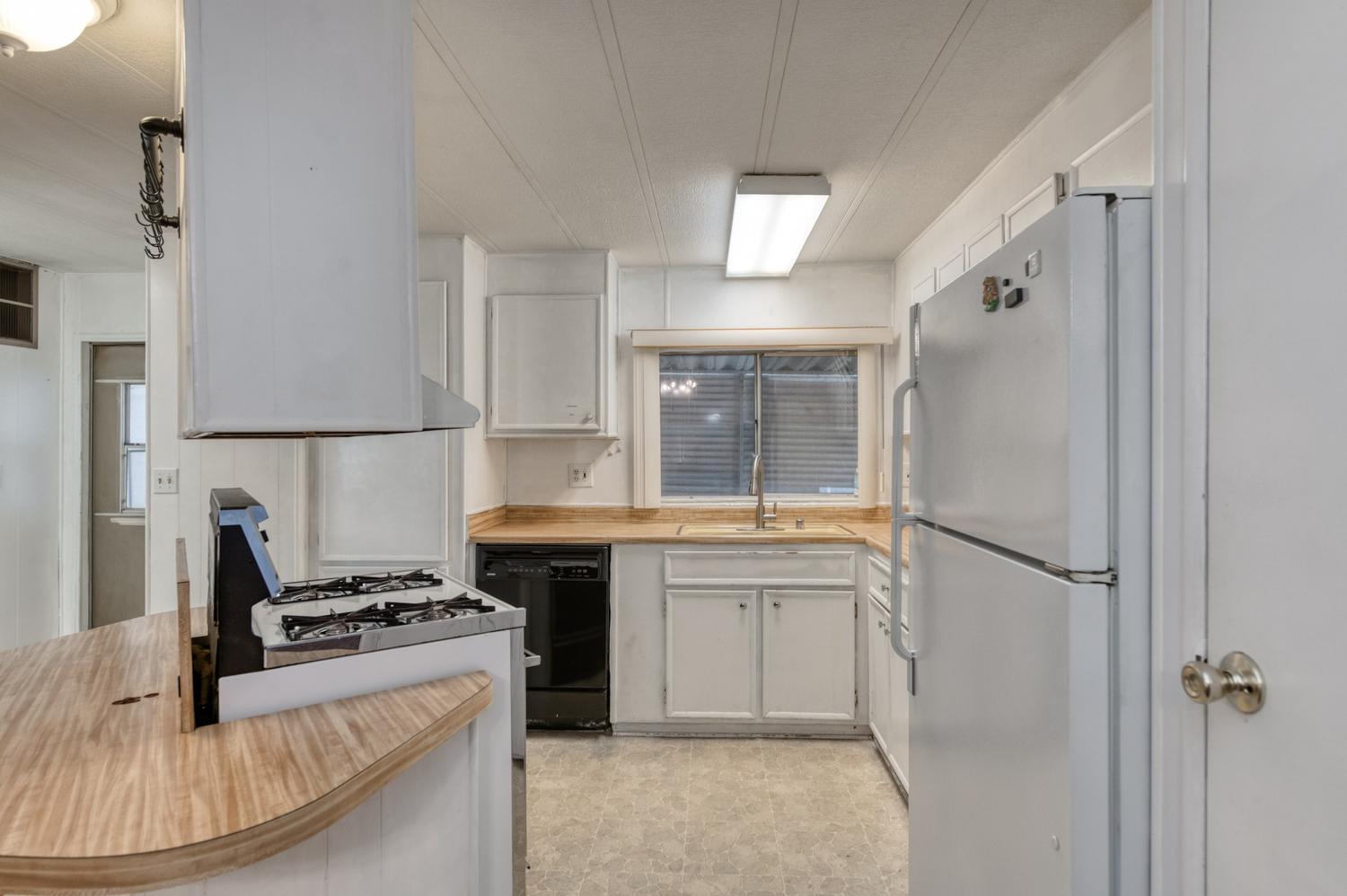 3556 N Duke Ave #157, Fresno, CA 93727
