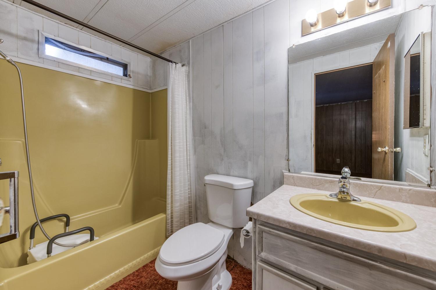 3556 N Duke Ave #157, Fresno, CA 93727