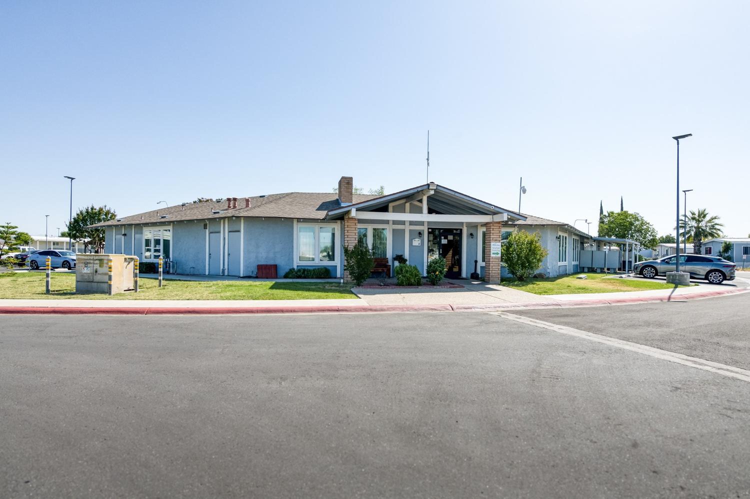 3556 N Duke Ave #157, Fresno, CA 93727