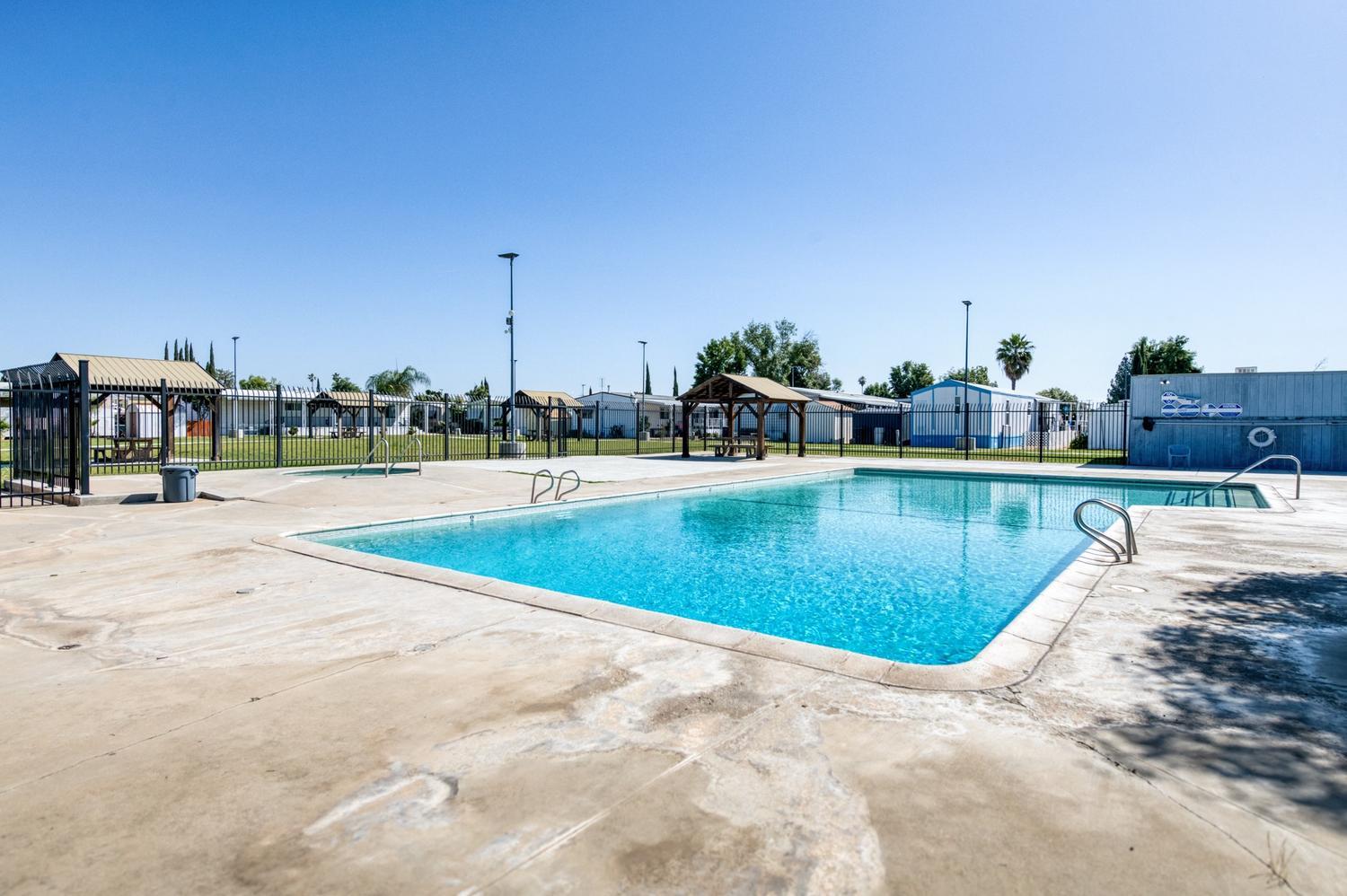 3556 N Duke Ave #157, Fresno, CA 93727