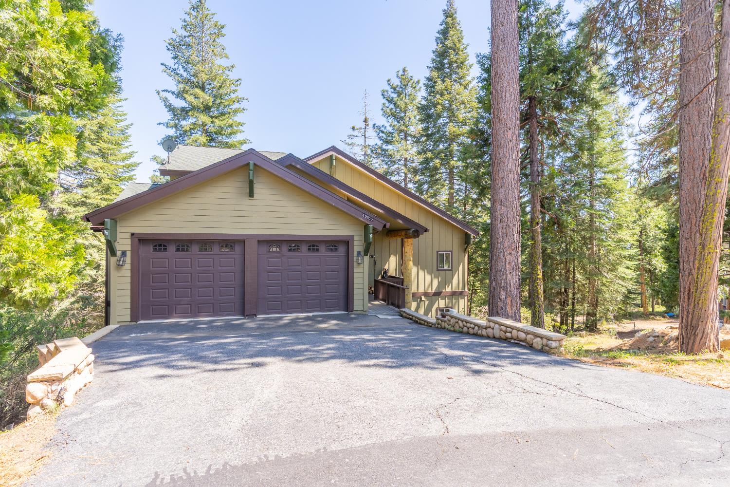 40322 Mariposa Lilly Ln, Shaver Lake, CA 93664