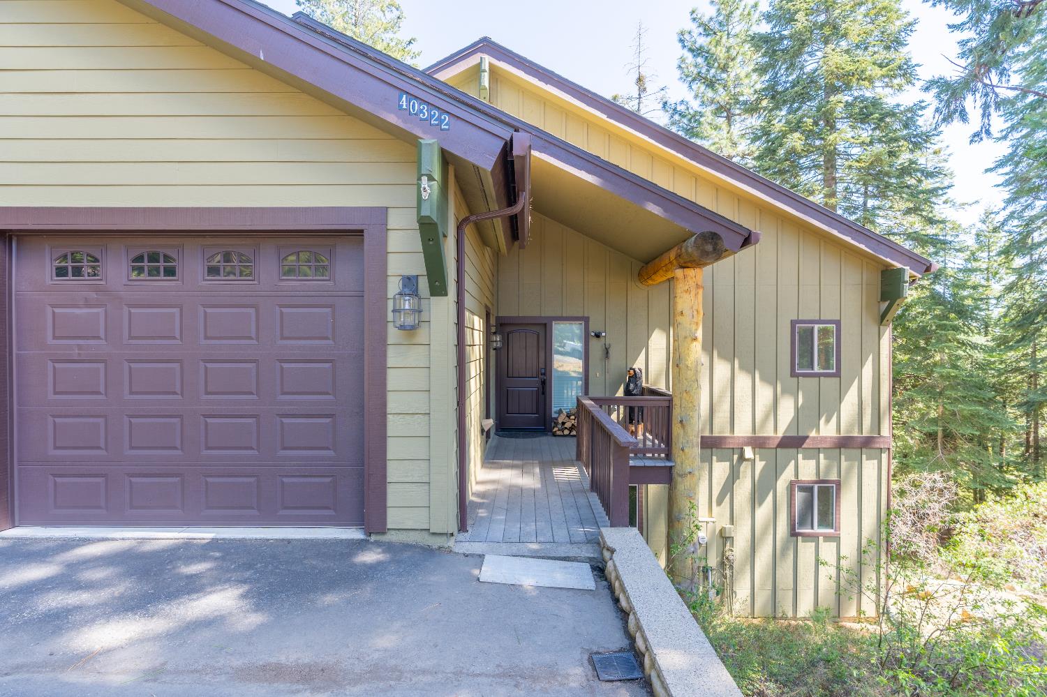 40322 Mariposa Lilly Ln, Shaver Lake, CA 93664