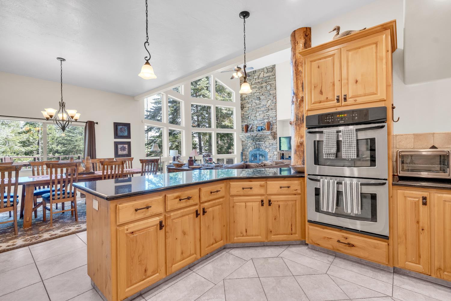 40322 Mariposa Lilly Ln, Shaver Lake, CA 93664