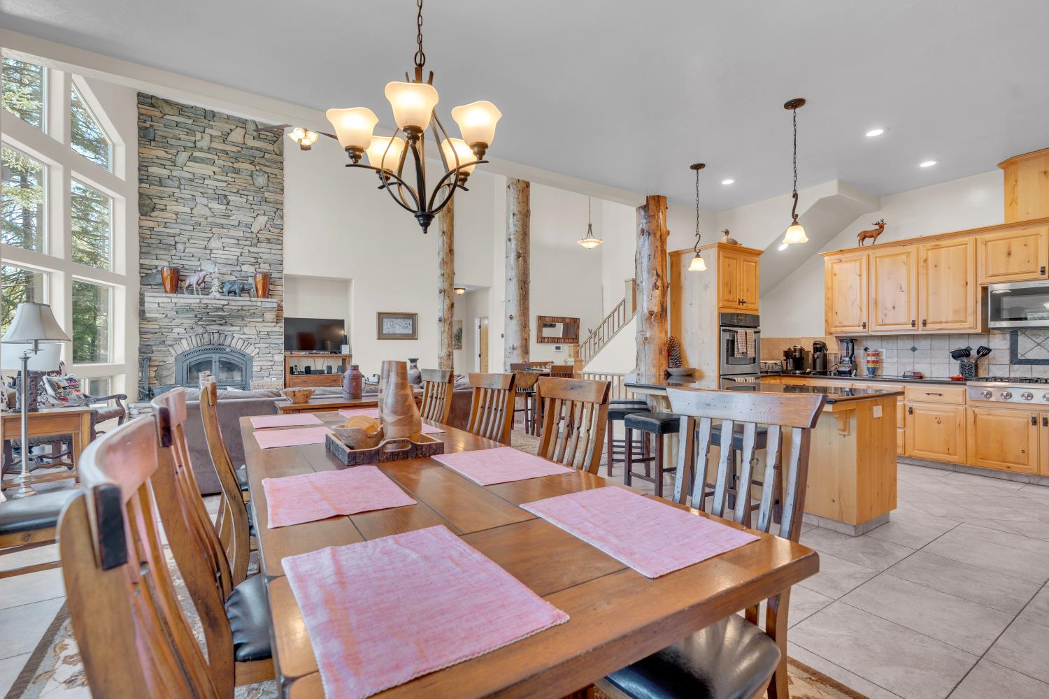 40322 Mariposa Lilly Ln, Shaver Lake, CA 93664