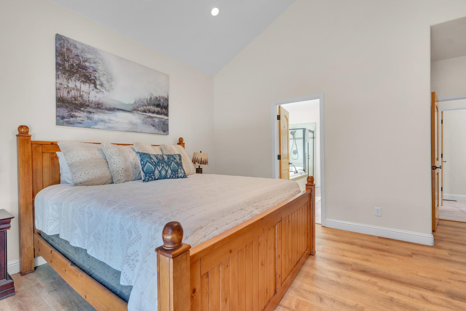 40322 Mariposa Lilly Ln, Shaver Lake, CA 93664