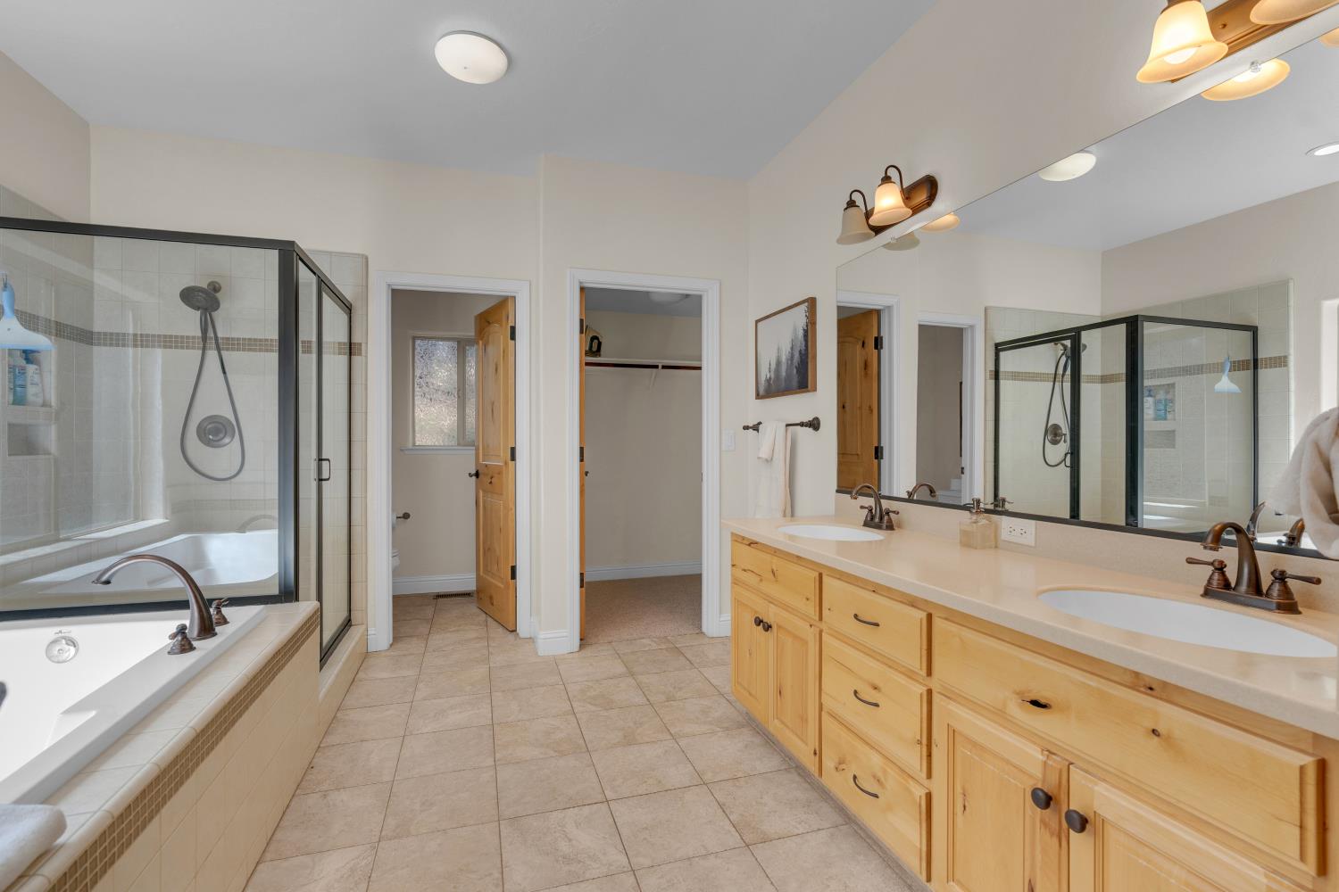 40322 Mariposa Lilly Ln, Shaver Lake, CA 93664