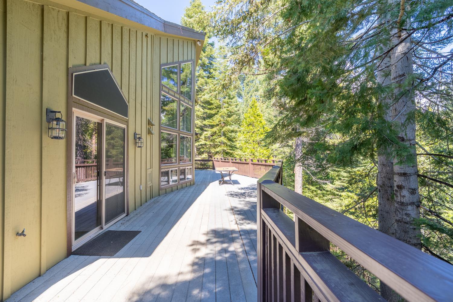 40322 Mariposa Lilly Ln, Shaver Lake, CA 93664