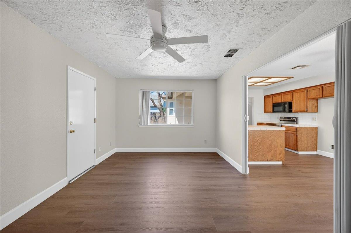 2176 E Decatur Ave, Fresno, CA 93720