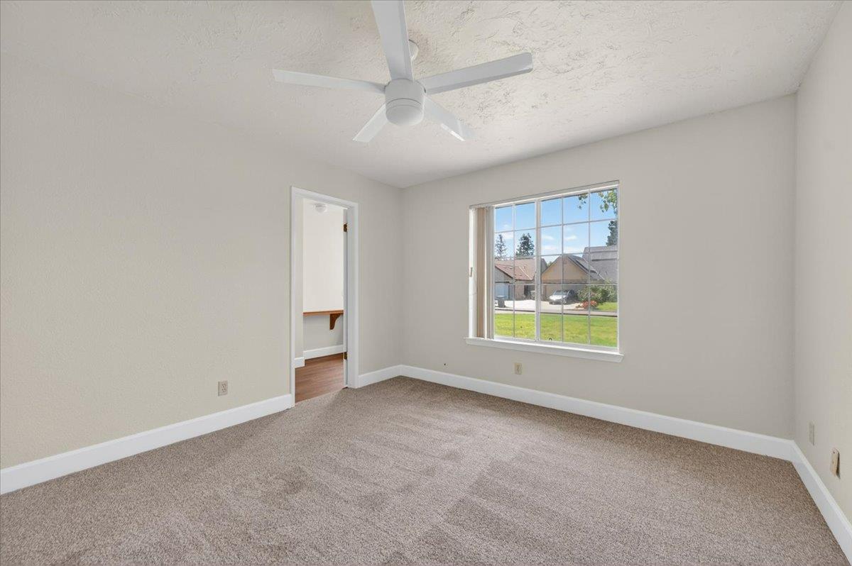 2176 E Decatur Ave, Fresno, CA 93720