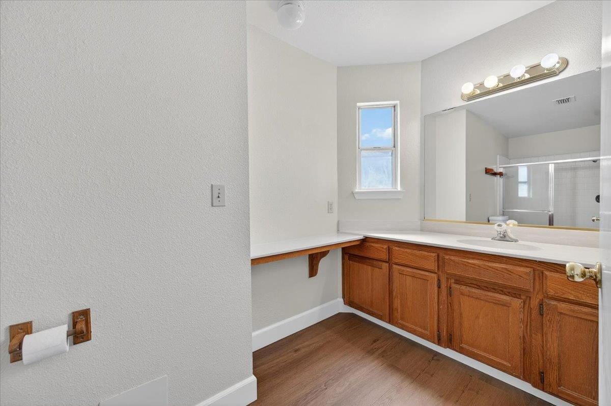 2176 E Decatur Ave, Fresno, CA 93720