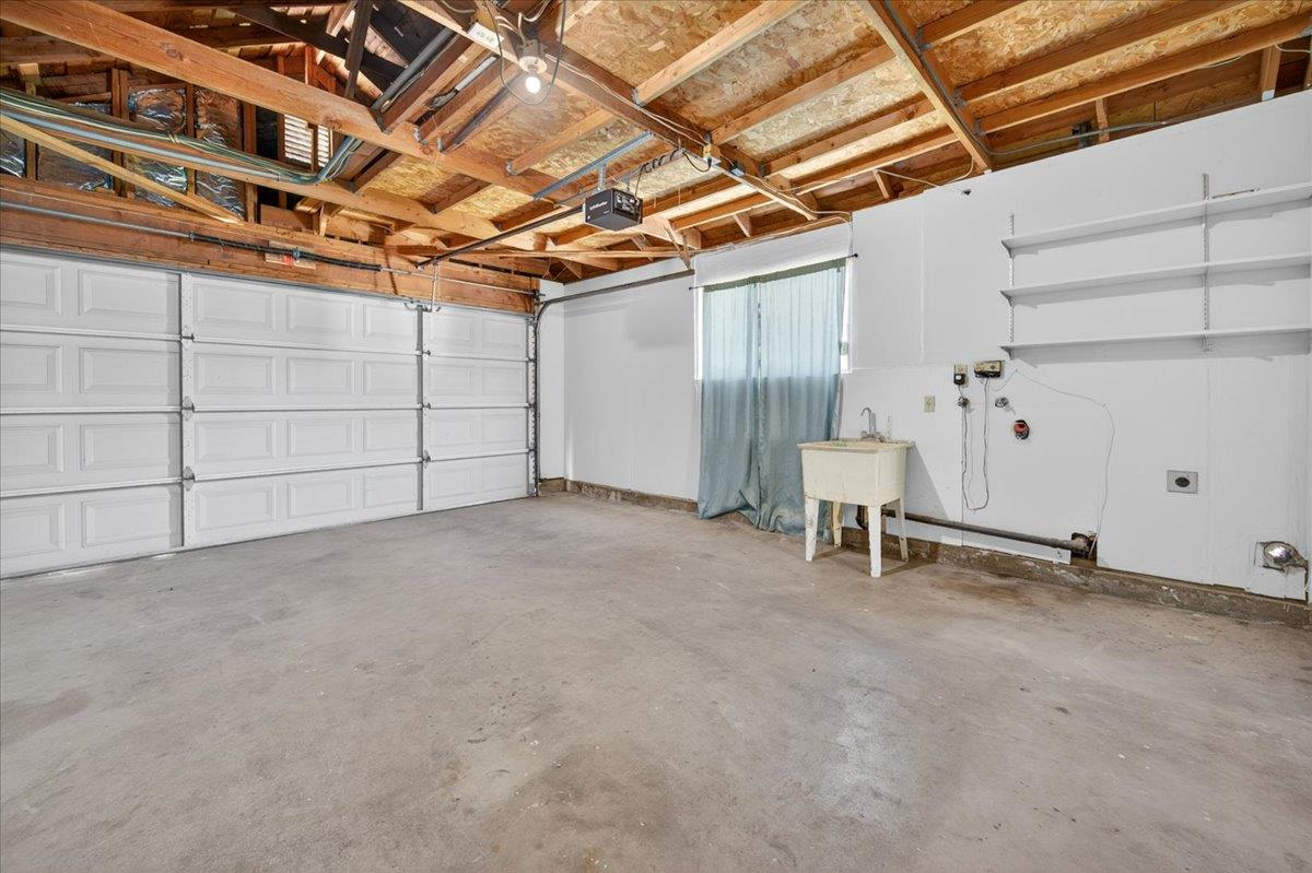 2176 E Decatur Ave, Fresno, CA 93720