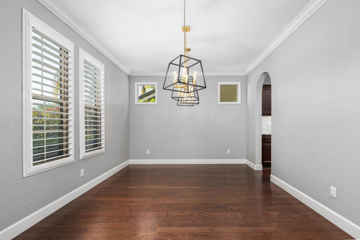 2868 Graybark Ave, Clovis, CA 93619